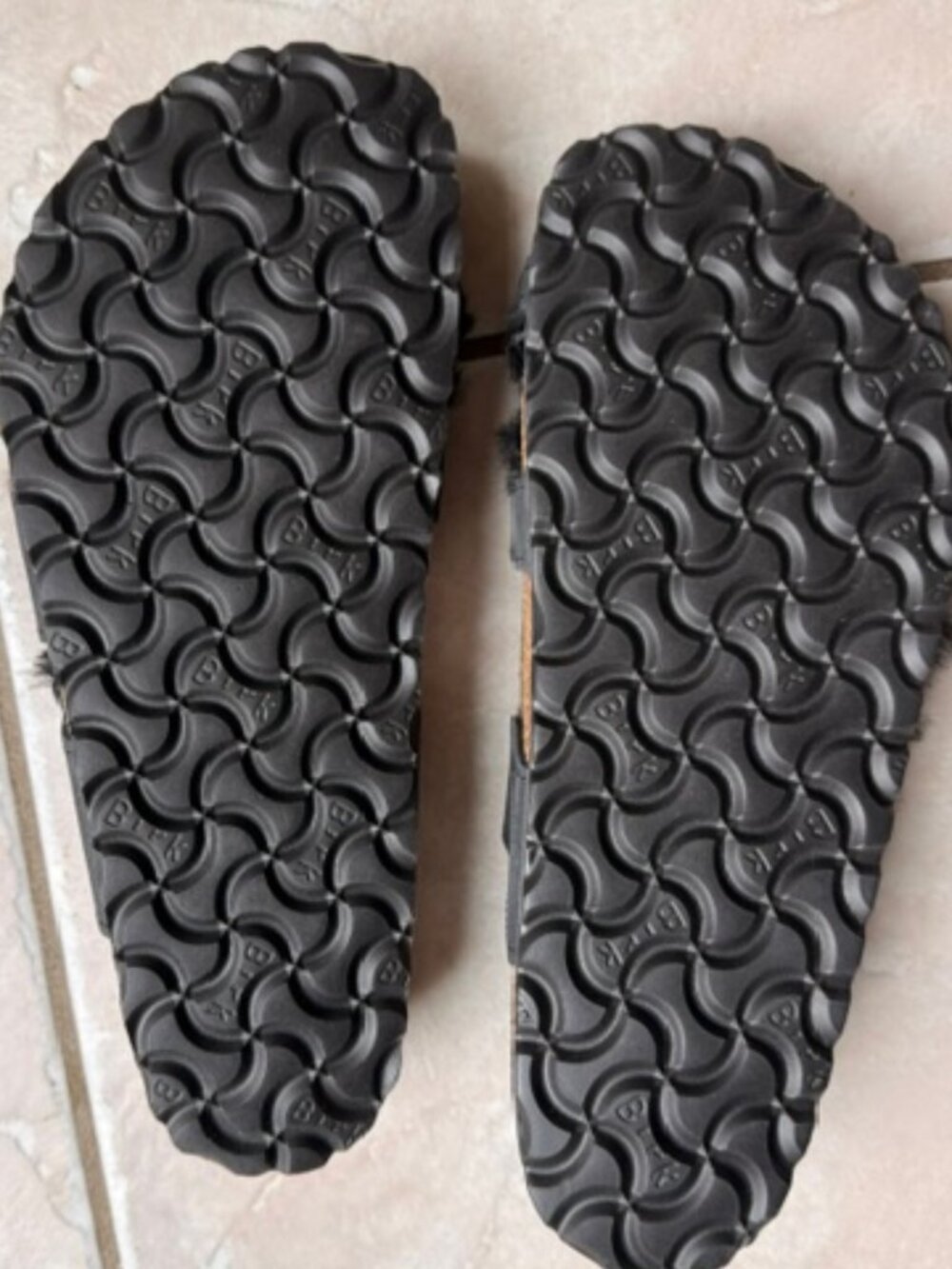 Birkenstock Mayari Shearling Thong Sandals Fur Toe Loop Germany Buckle Straps 37 - Picture 3 of 5